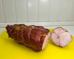 Копченый мясной батон из свиной вырезки